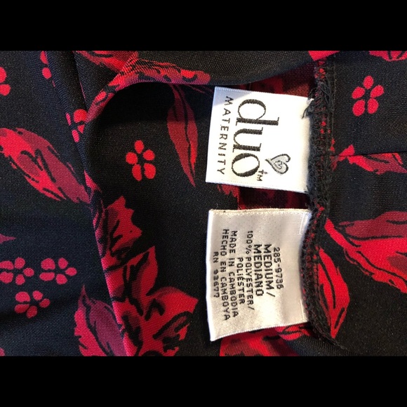 DUO Sleeveless Maternity Floral Sleeveless Top - Picture 4 of 4